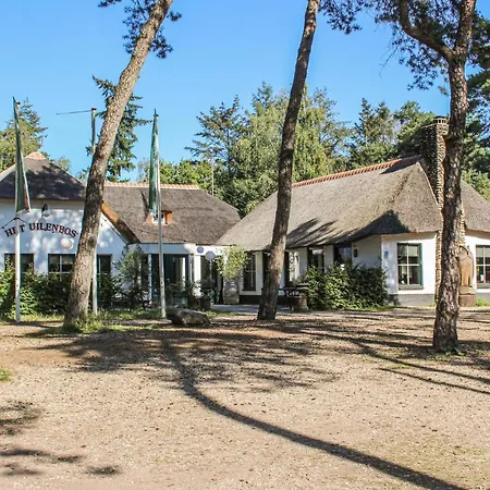 בית נופש Two Bedroom Holiday In לונטרן
